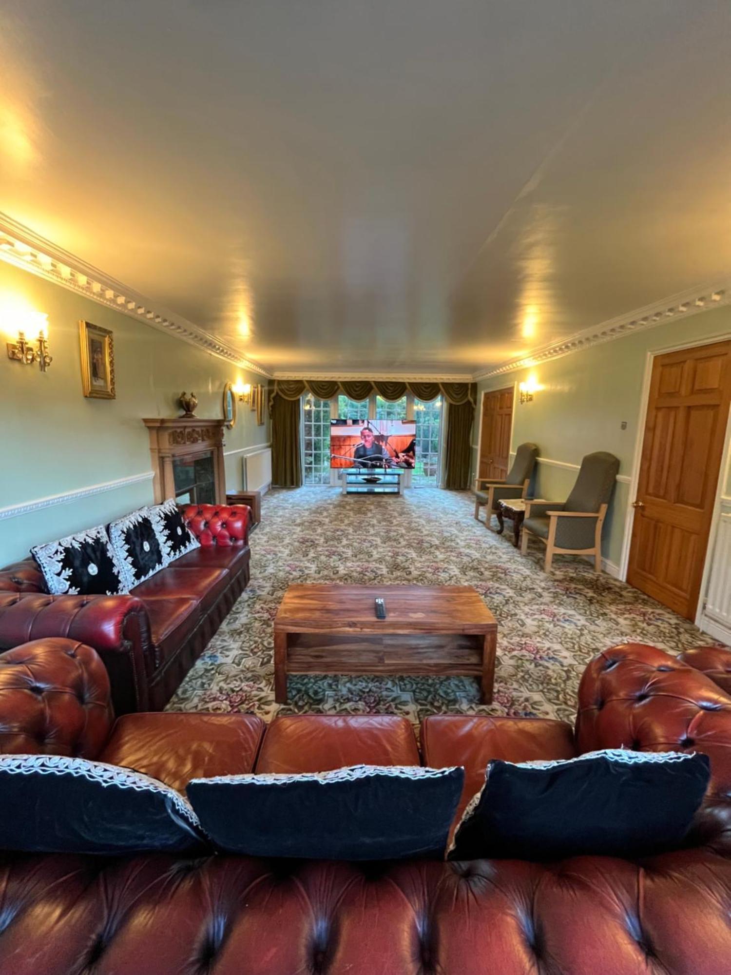 Unwind In Comfort At Cosy Caradus Your 4 Bedroom Home Sweet Home! Birmingam Exterior foto